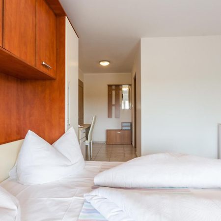 Apartments And Rooms Michaela Fažana Quarto foto